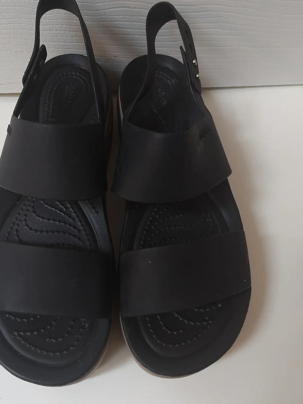 Crocs Women’s Size 9 Brooklyn Law Wedge Sandals Black Mushroom Ankle Strap